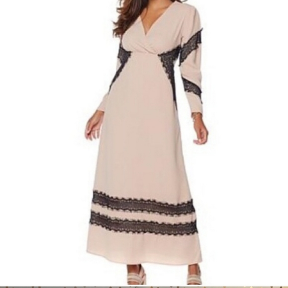 La Bellum Hillary Scott Dresses & Skirts - NWT La Bellum by Hillary Scott Lace Maxi Dress